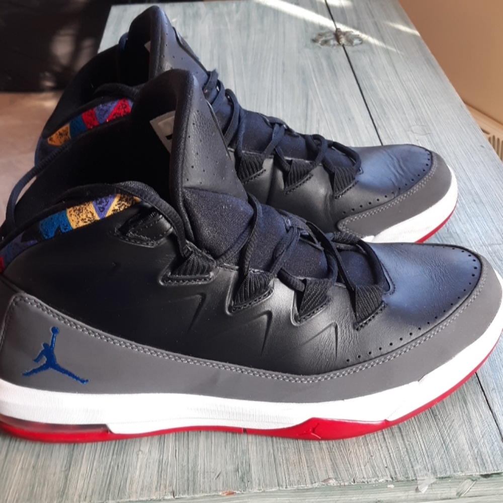 Men's shoes